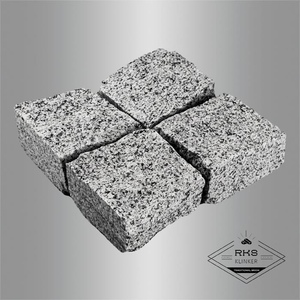 Гранитная брусчатка Камбулатовский, Колотая, 100х100 мм