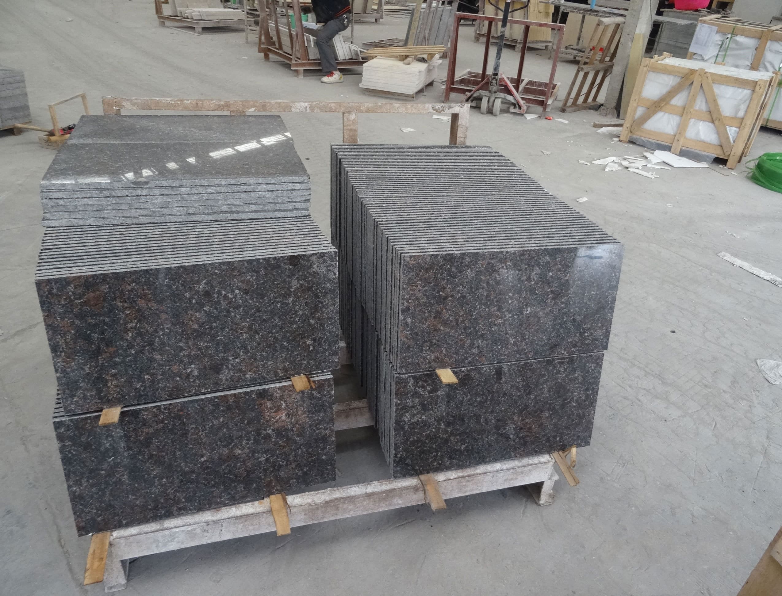 Гранитная плитка Тan Brown, Thermo/Polished 15