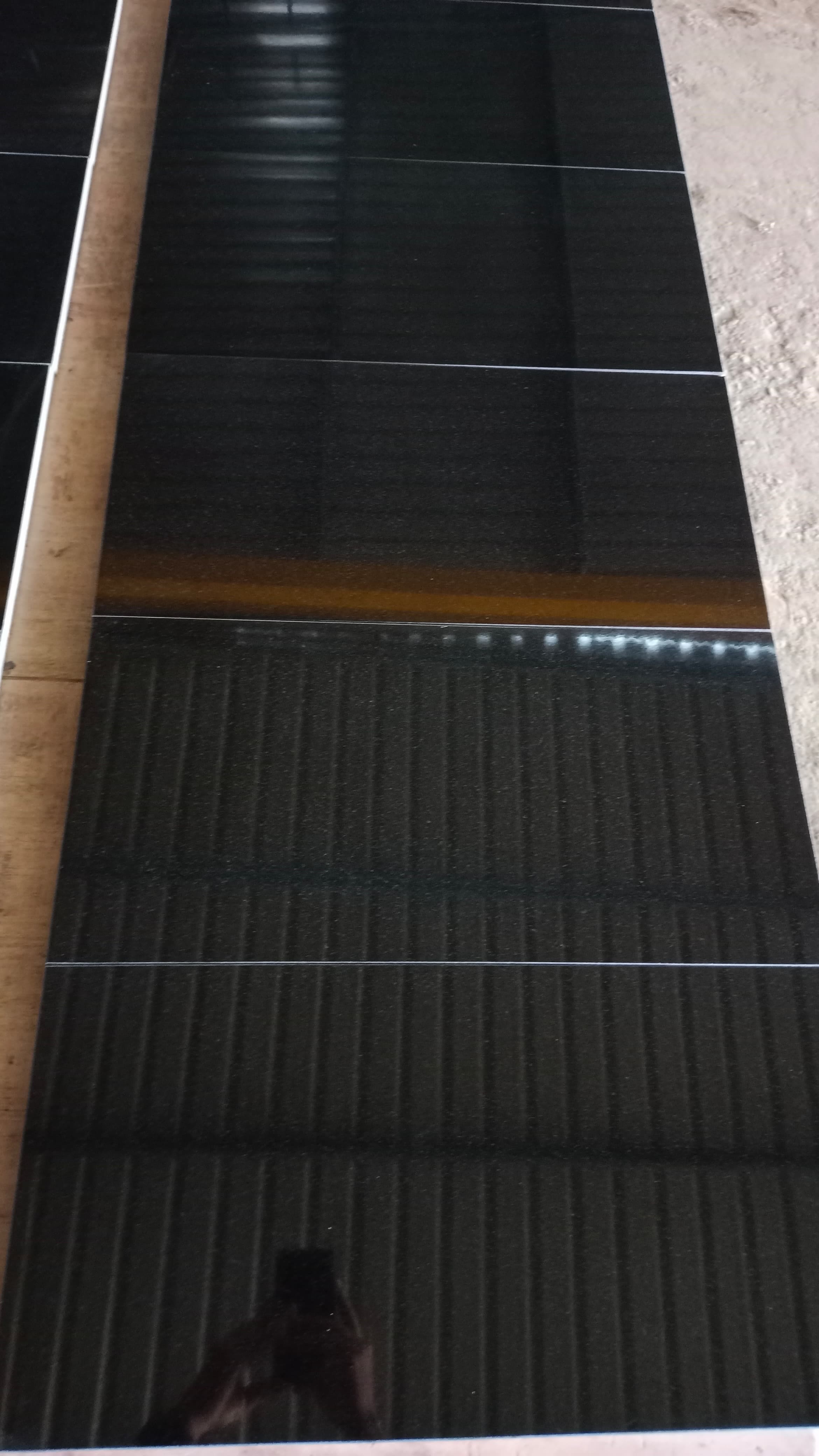 Гранитная плитка Absolute Black, Thermo/Polished 14