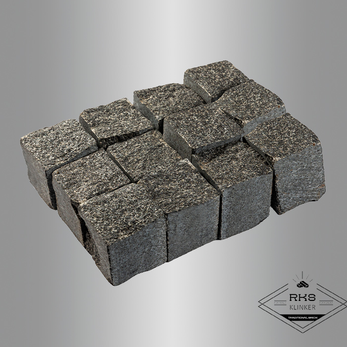 Гранитная брусчатка Габбро, Пилено-колотая, 50x50x50 мм в Смоленске
