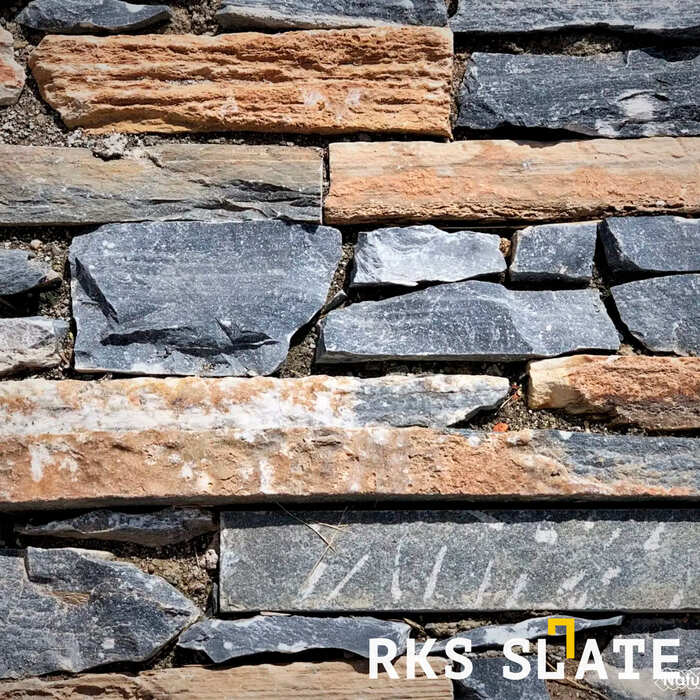 Фасадный облицовочный камень Rusty Black Quartz Strips в Смоленске