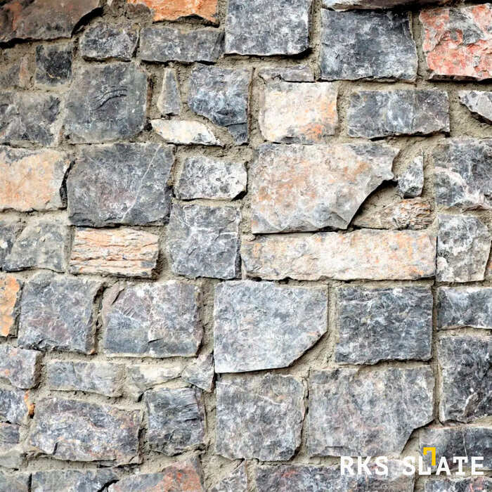 Фасадный облицовочный камень Black Marble Castle в Смоленске