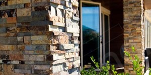 Натуральный камень на фасаде и цоколе дома фото 3D панели RKS SLATE Cланец Multicolor Classic купить с доставкой (12)