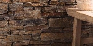 Акцентные стены из камня в интерьере 3D панели RKS SLATE Сланец Cedar Slate Rockface фото (3)