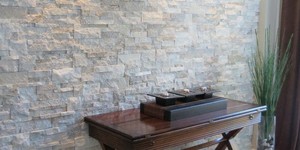 Бежевые каменные стены в интерьере 3D панели RKS SLATE Кварцит Beige Slate купить (2)