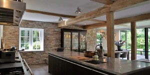 Натуральный камень в интерьере фото 3D панели RKS SLATE Кварцит Multi Quartz Country современные решения для стен (5)