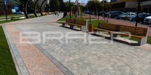 Тротуарная плитка БРАЕР Старый Город Ландхаус туман, серый, койот - Сквер им. 50-летия ВЛКСМ. Подольск (2)